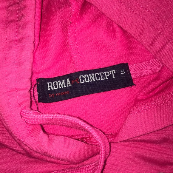 Clothes - Picture 3 of 3